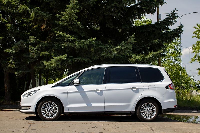 Ford Galaxy Titanium - fotka 4 z 25