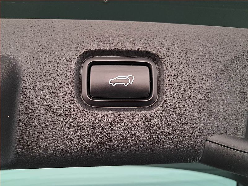Kia Sportage (2022) 1.6 T-GDI MHEV - fotka 22 z 23