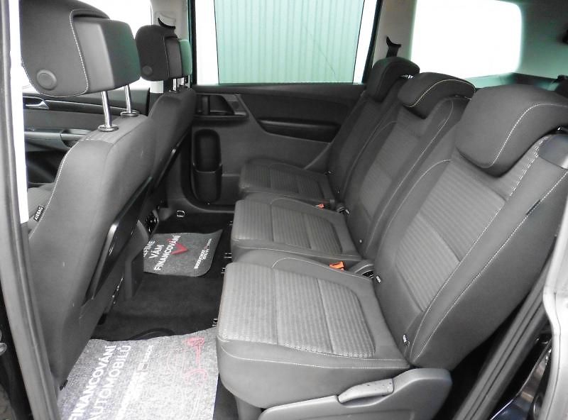 Seat Alhambra 2.0 TDi Xcellence Navi 7.mist. - fotka 10 z 19