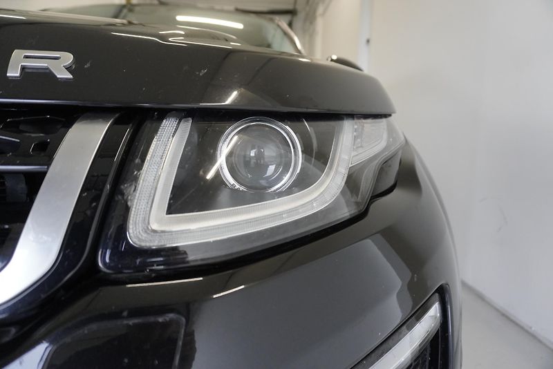 Land Rover Range Rover Evoque 2.0SE DYNAMIC 4WD AUTOMAT - fotka 9 z 30