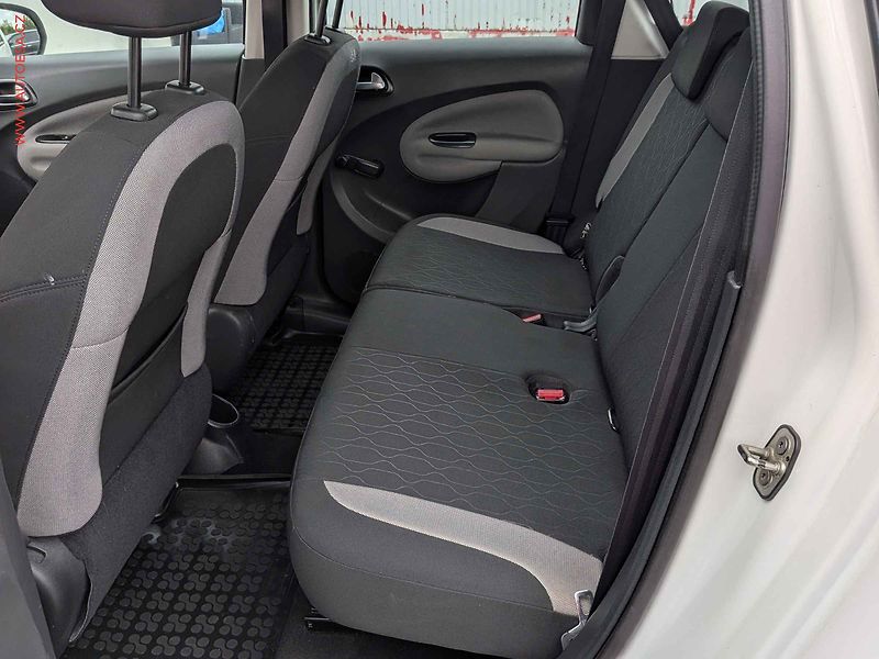 Citroën C3 Picasso (2015) 1.2 PT, ČR, AC, temp, park - fotka 10 z 14