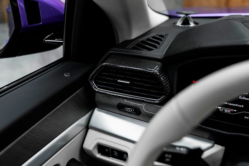 Lamborghini Urus - fotka 25 z 34