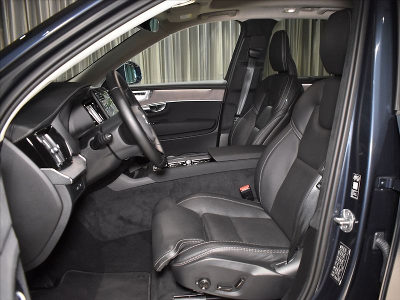 Volvo XC90 2,0 T8 AWD Ultra B&W,Vzduch - fotka 8 z 29