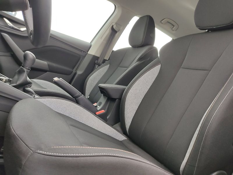 Škoda Kamiq (2025) Selection 1,0 tsi 81 Kw - fotka 22 z 35