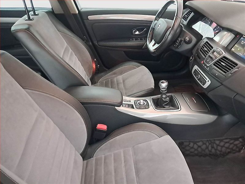 Renault Laguna (2014) 2.0 dCi, nová STK, Tažné - fotka 9 z 16