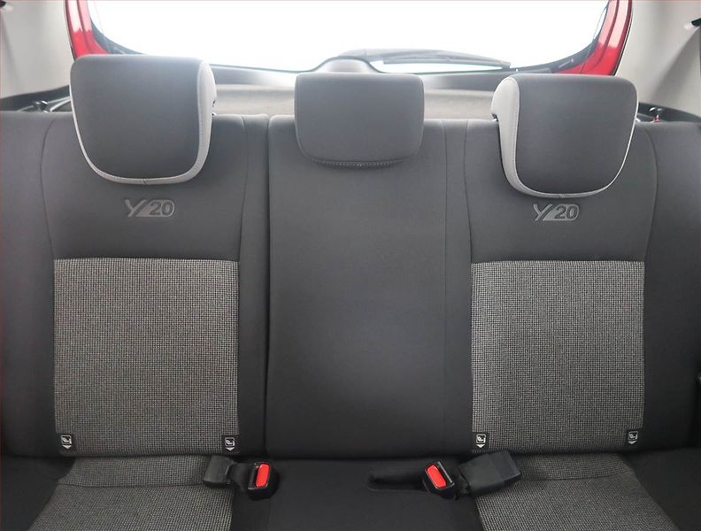Toyota Yaris (2019) Y20 1.5 Dual VVT-i, Serv.kniha - fotka 10 z 14