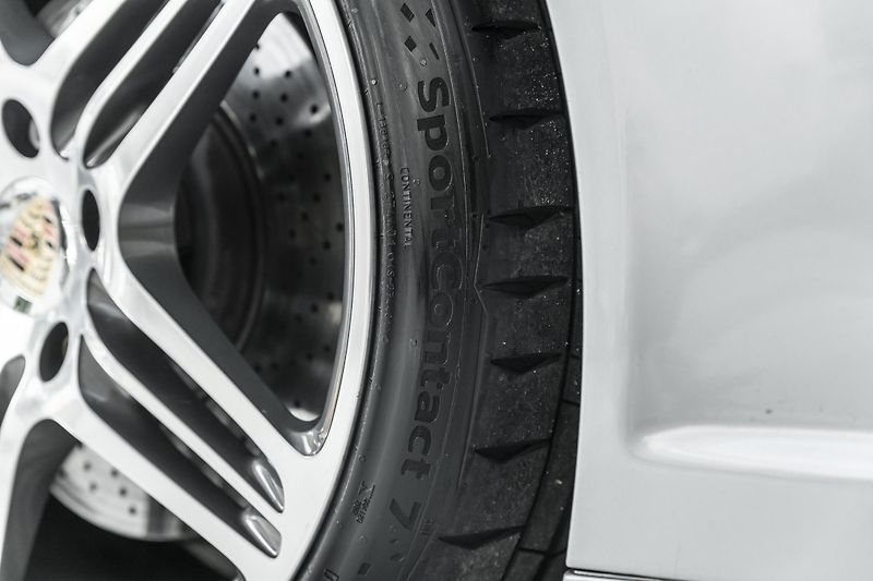 Porsche 911 911 Turbo Coupé*Bose - fotka 12 z 51