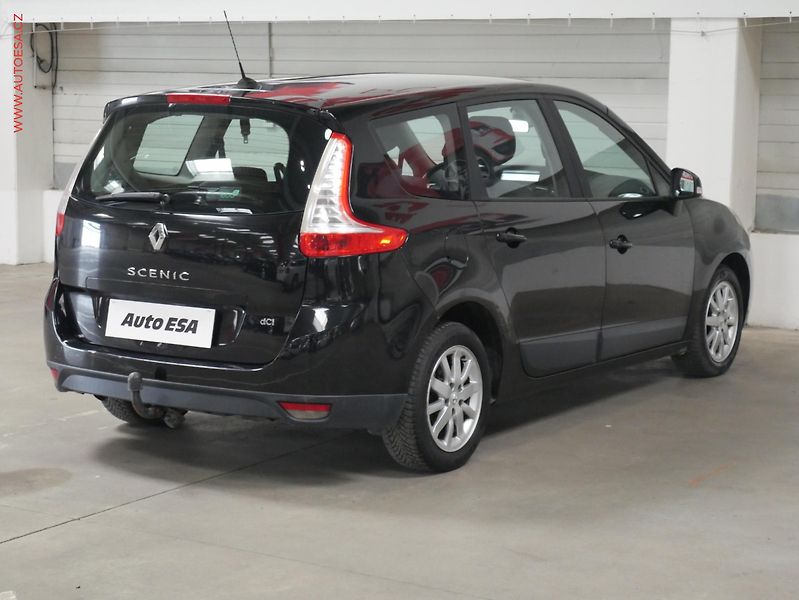 Renault Scénic (2010) 1.9dCi 7míst, autoAC, temp - fotka 4 z 21