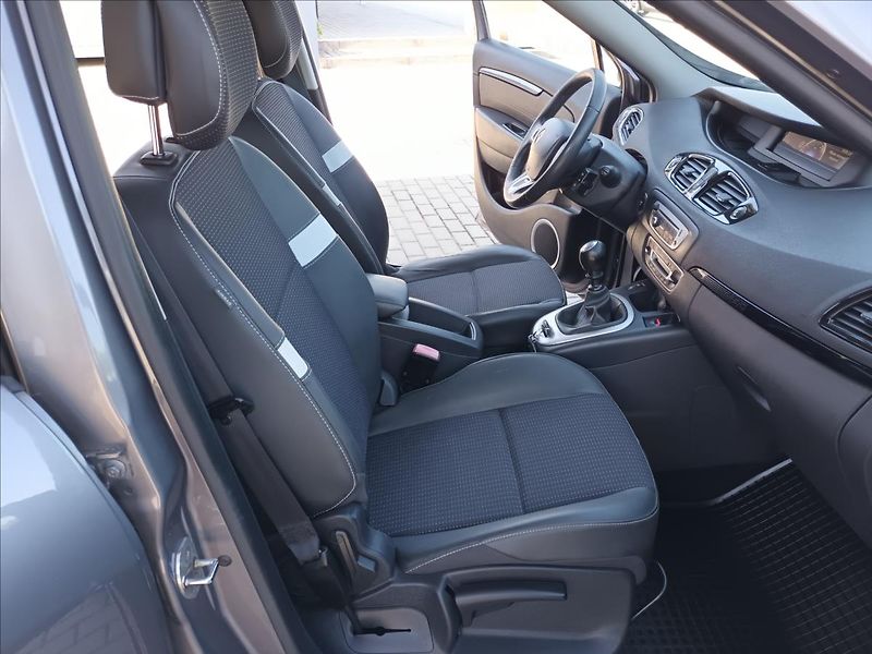 Renault Scénic 1,6 dCi,96kw,ČR,TAŽNÉ,KOLA - fotka 21 z 44