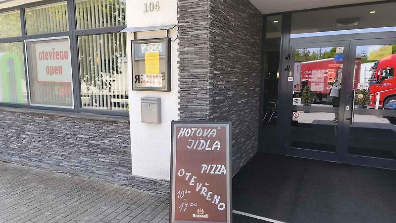 V Restauraci Motogrill u Humpolce jsme si dali poctivou dršťkovou a knedlo, zelo, vepřo.