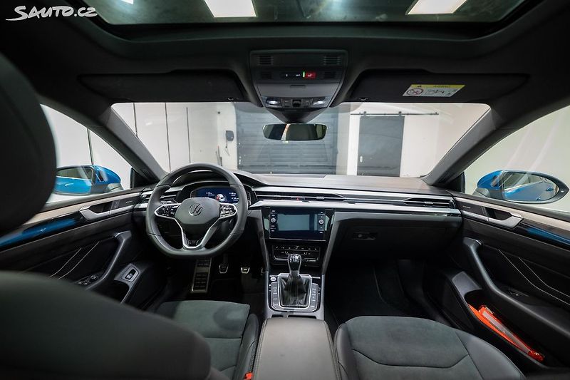 Volkswagen Arteon 1.5  TSI 110 kW R-Line - fotka 10 z 36