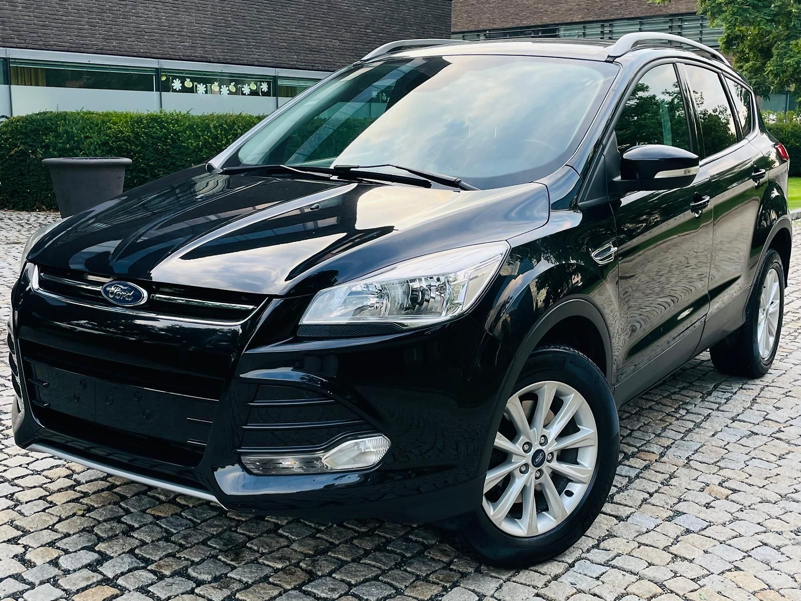Ford Kuga 2.0TDCi 4x4 MAN TAŽNÉ SERVISKA