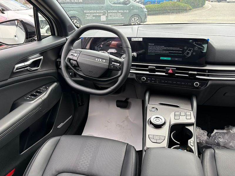 Kia Sportage (2026) 1,6 T-GDi GPF 4x2 7DCT BLACK E - fotka 14 z 17