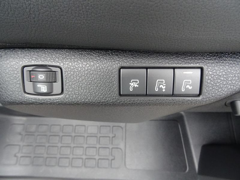 Peugeot Traveller (2026) Allure L3 2.2 BHDi 180k EAT8 - fotka 24 z 44