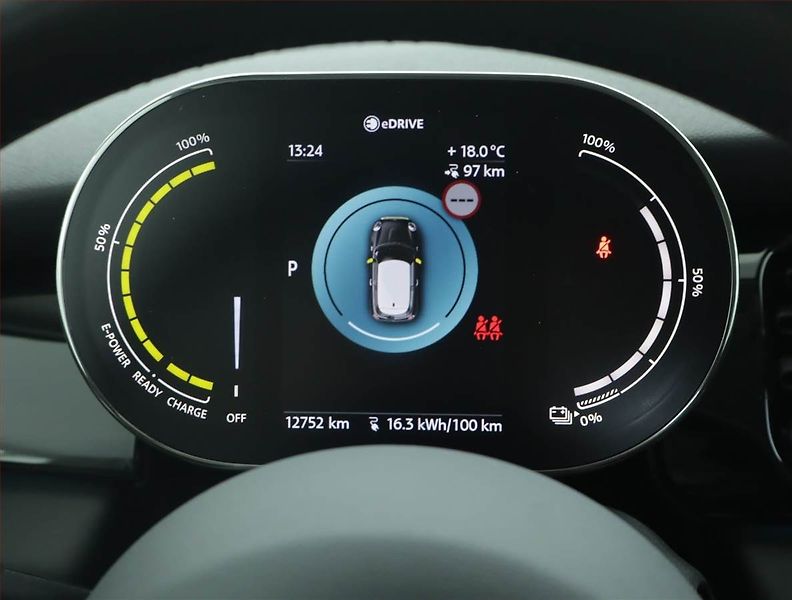 Mini Ostatní (2023) Cooper SE 32 kWh, SoH 100% - fotka 10 z 18