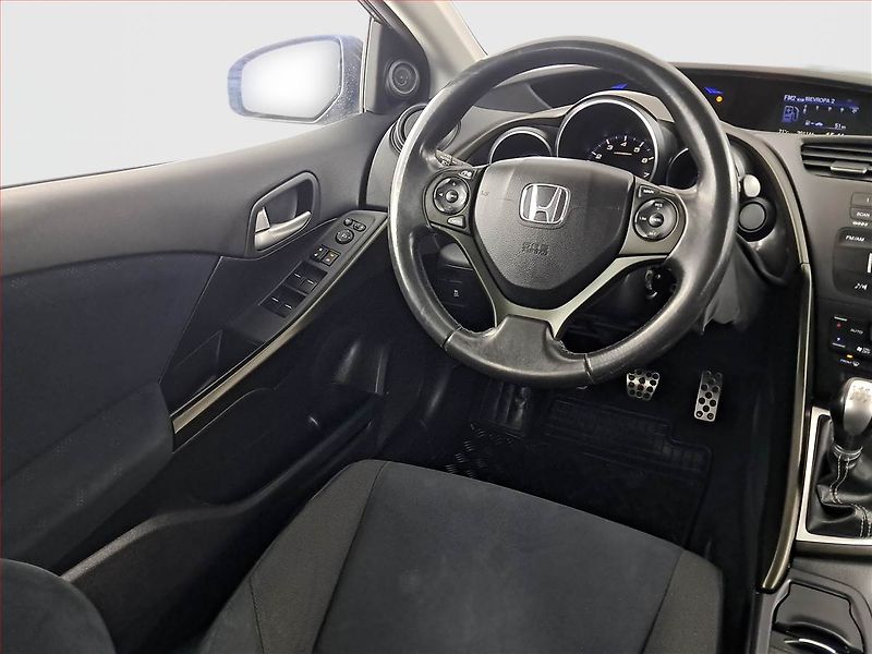 Honda Civic (2013) 1.8 i-VTEC, Tempomat - fotka 7 z 17