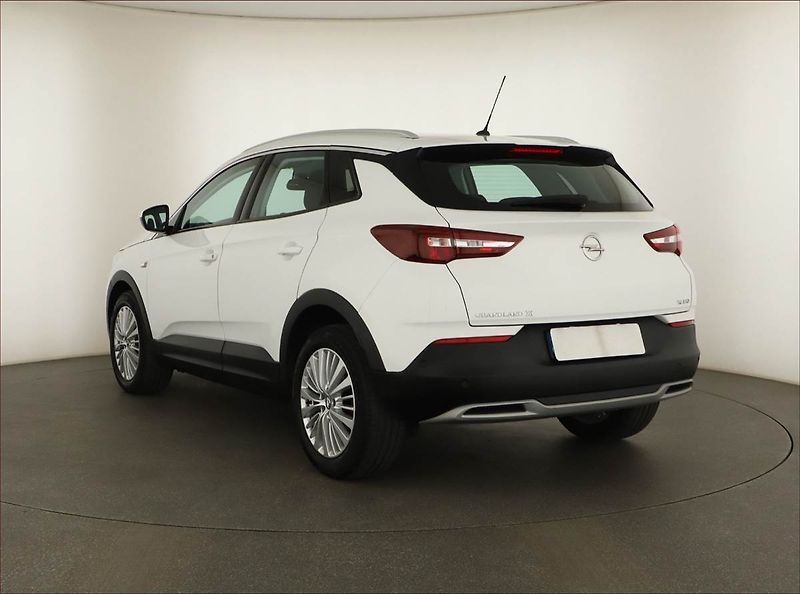 Opel Grandland X (2020) 1.2 Turbo, Automat, Serv.kniha - fotka 4 z 14