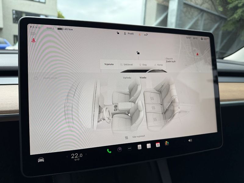 Tesla Model 3 REZERVACE - fotka 17 z 41