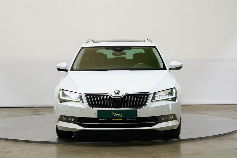 Škoda Superb - fotka 4 z 29