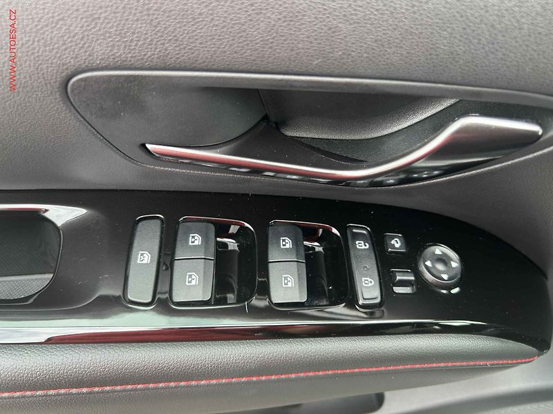 Hyundai Tucson (2021) 1.6 TGDi, 1.maj,ČR, N-Line - fotka 11 z 19