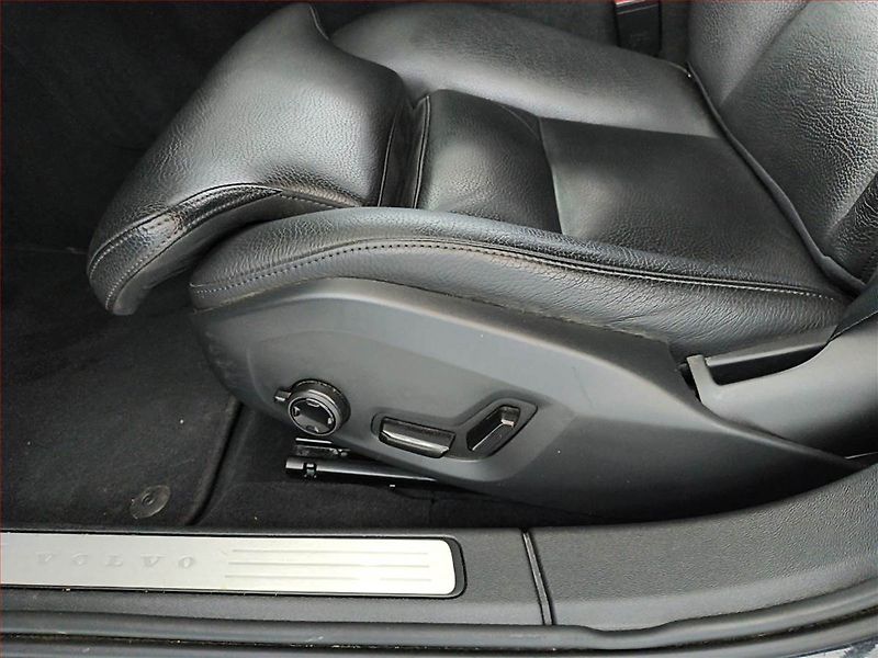 Volvo V60 (2020) T8 Twing Engine - fotka 16 z 23