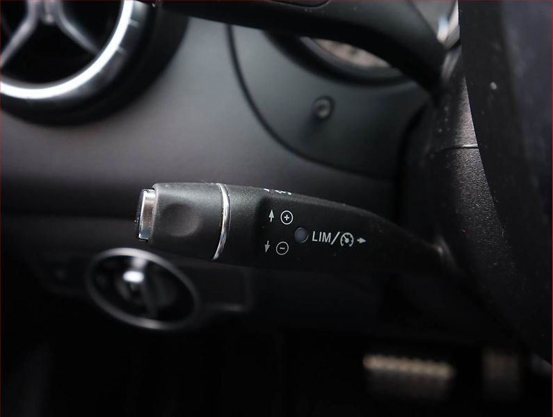 Mercedes-Benz CLA (2013) AMG Paket 180, Automat, Kůže - fotka 16 z 19