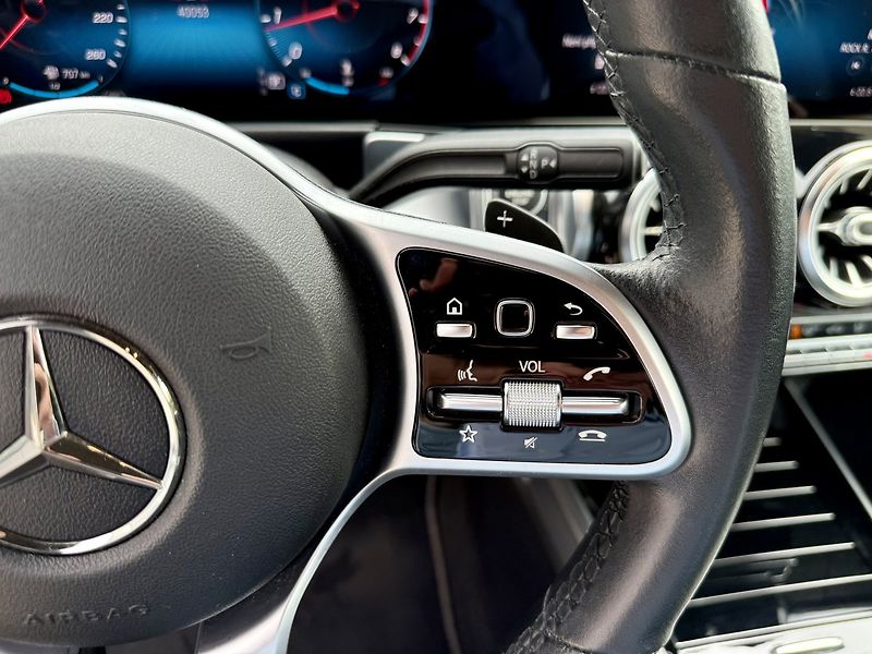 Mercedes-Benz GLB (2020) 200 - fotka 28 z 43