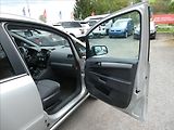 Opel Zafira 1,8 i 16V klima, závěs - náhled 21