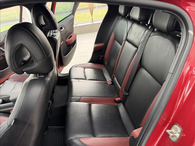Citroën DS4 1,6 HDI, Manuál, 82kw - fotka 24 z 26