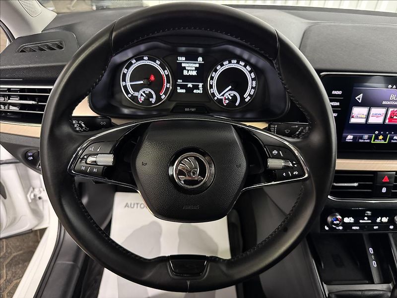 Škoda Scala 1.0TGI STYLE ACC 2XKOLA LED - fotka 16 z 42