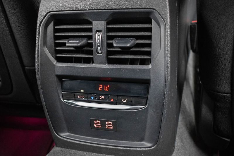 BMW Řada 3 320 xD ///M*TAŽNÉ*ČR*MOD 2023 - fotka 15 z 51