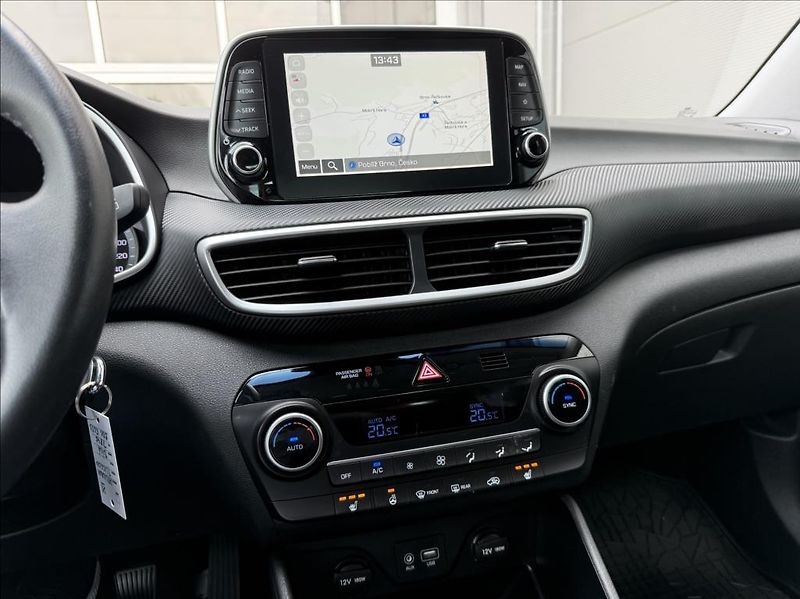 Hyundai Tucson 1,6 T-GDI  Traveller - fotka 17 z 26