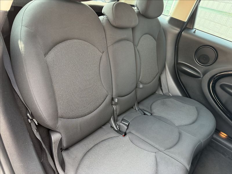 Mini Countryman 1.6 i - fotka 14 z 14