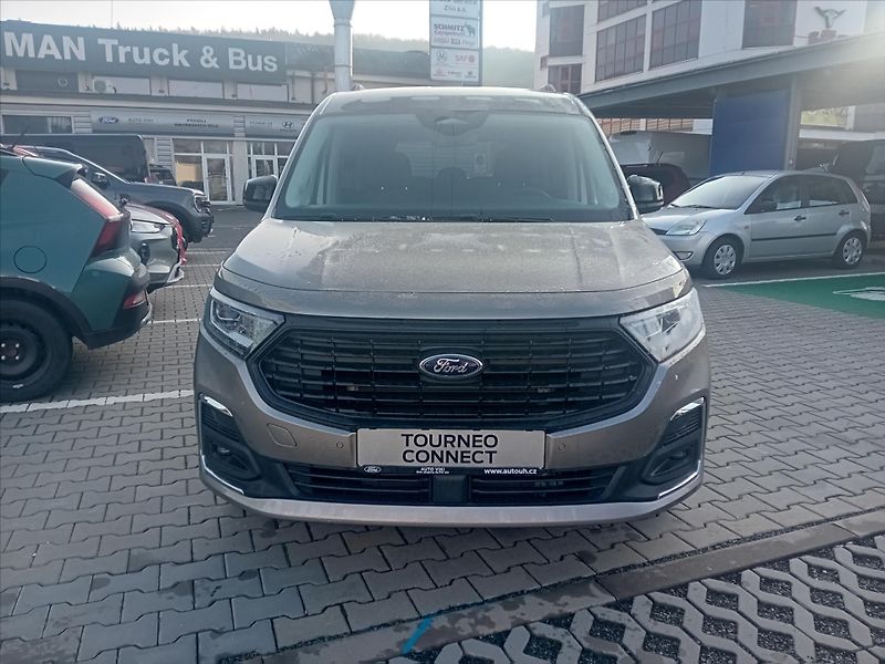 Ford Tourneo Connect (2025) 1,5 PHEV  Grand Titanium - fotka 10 z 11