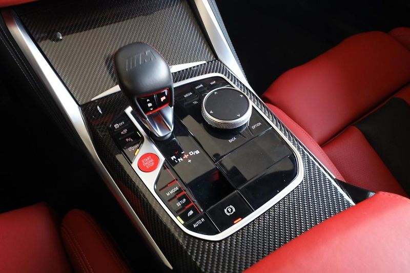 BMW M4 Competition M xDrive - fotka 14 z 35