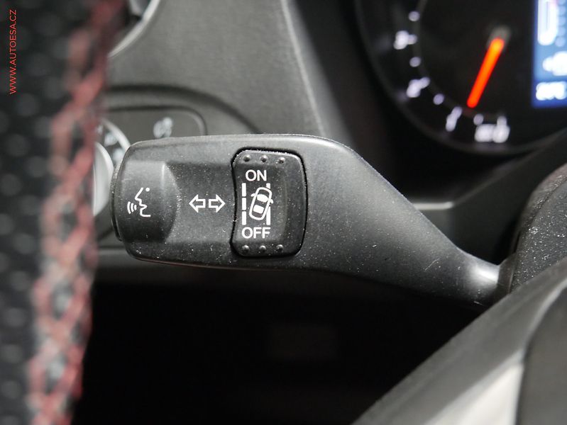 Ford S-MAX (2013) 2.2 TDCi, Titanium S, AT - fotka 16 z 24