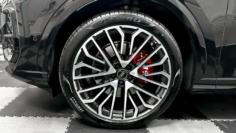 Audi SQ5 STAV NOVÉHO VOZU / ZÁRUKA  - fotka 13 z 44
