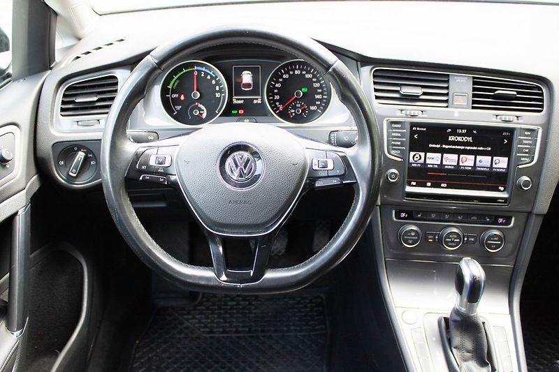 Volkswagen e-Golf eGolf, nová STK, 100% stav. - fotka 12 z 46