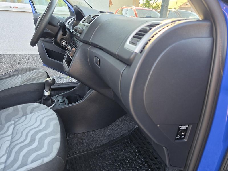 Škoda Fabia 1.2 HTP - fotka 13 z 20
