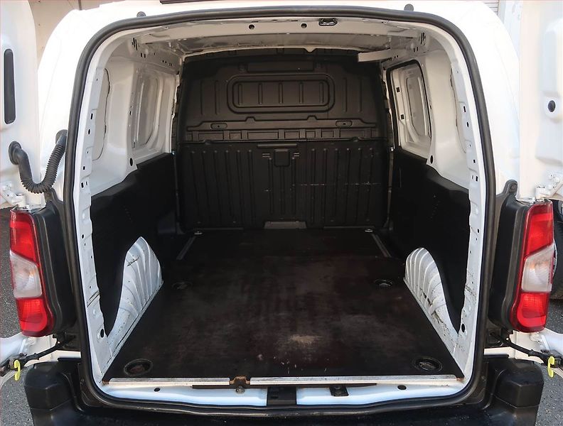 Opel Combo (2019) 1.5 CDTI, ČR, DPH - fotka 12 z 15