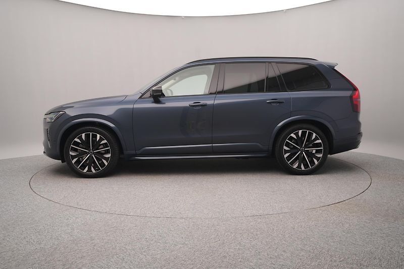 Volvo XC90 (2026) B5 AWD AUT DARK PLUS 7míst - fotka 10 z 25