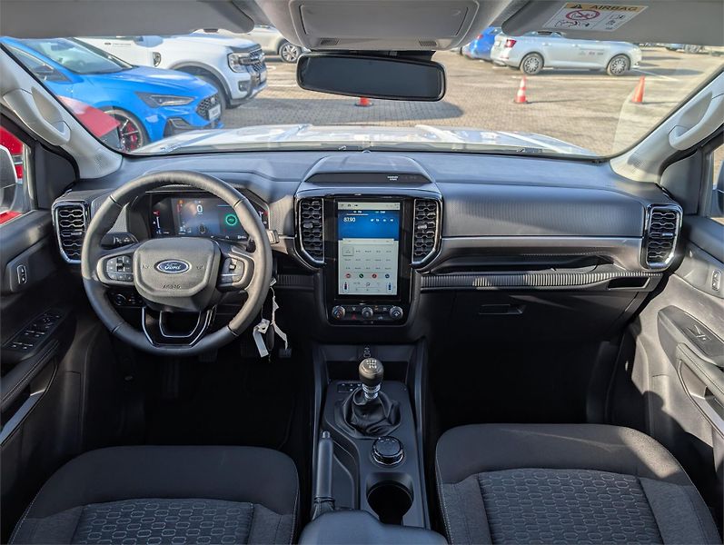 Ford Ranger (2025) XLT, Dvojkabina, 2.0 EcoBlue 1 - fotka 14 z 23