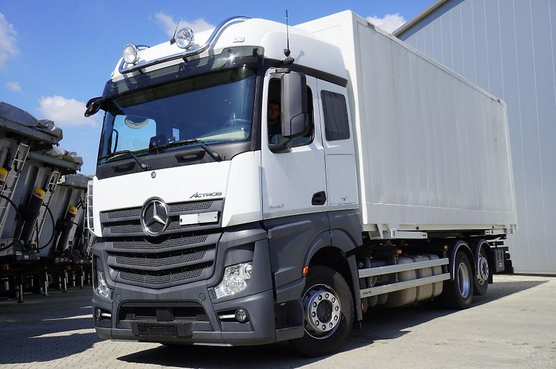 Mercedes-Benz Actros (2018) 2540 6×2 / 90 tho.km!/ 5-seats - fotka 5 z 22