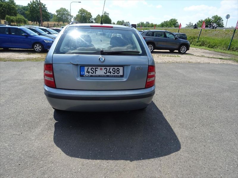 Škoda Fabia 1,4 55 kW - fotka 8 z 23