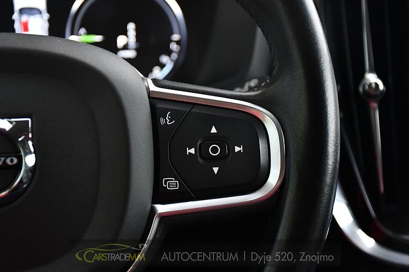 Volvo V60 2,0 T6 186kW PHEV TWIN ENGINE - fotka 28 z 51