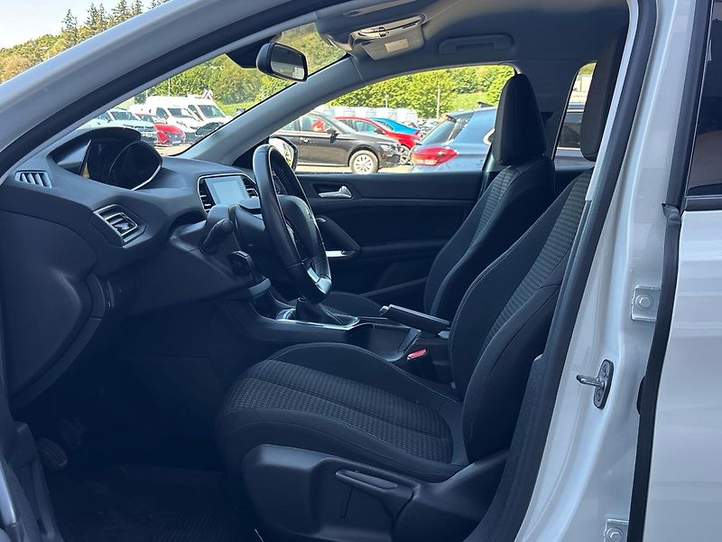 Peugeot 308 Active - fotka 7 z 22