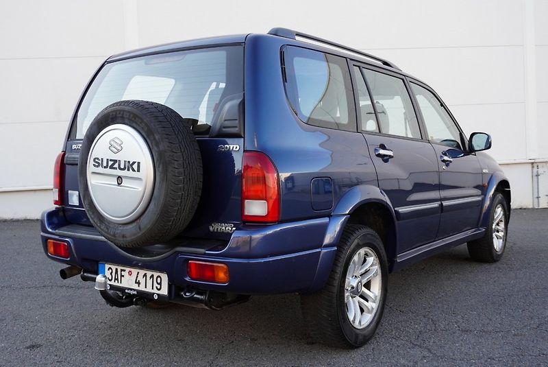 Suzuki Grand Vitara XL-7 - fotka 6 z 45
