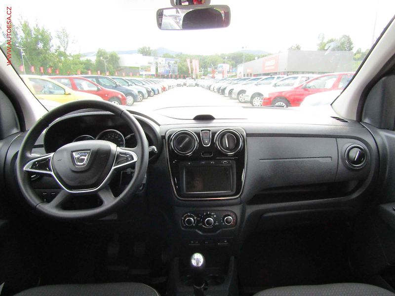 Dacia Lodgy (2019) 1.6i, 1.maj,ČR, AC, výhřev - fotka 8 z 20