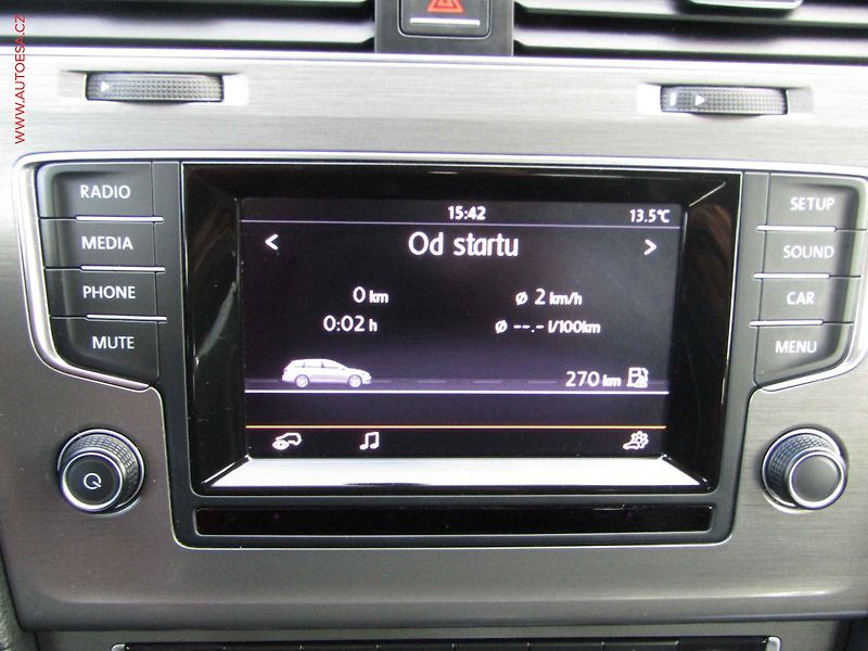 Volkswagen Golf (2014) 1.6TDi, Comfortline, zmk. - fotka 13 z 18