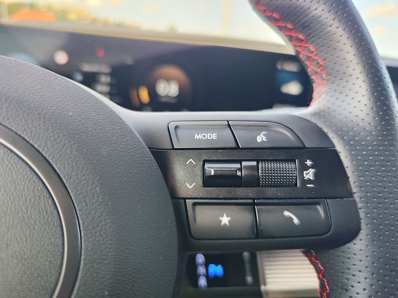 Hyundai Tucson 1.6 T-GDI/110kW Go N-Line DCT - fotka 29 z 36